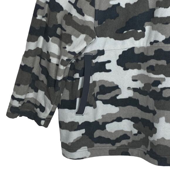 Duluth Trading Co Womens Size 2X Gray Camo Doubleback Printed Fleece Pullover - Picture 4 of 8